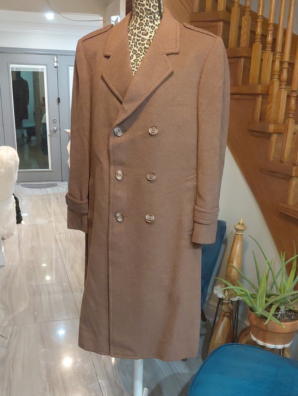 Vogue  100% Wool Men's Double-Breasted Tan Pea Coat